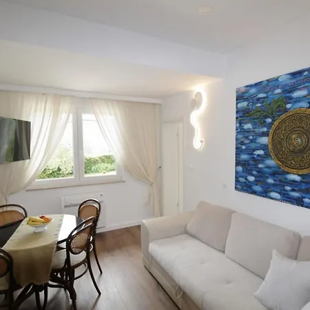 Feriehus Seaside House Rozac, - 27222