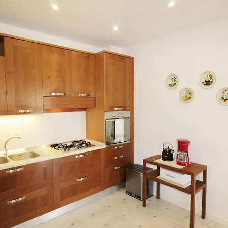 Seaside House Rozac, - 27222 * أوماغ